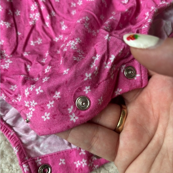 Posh Peanut Pink Ruffle Bubble Romper size 2T - Picture 5 of 9